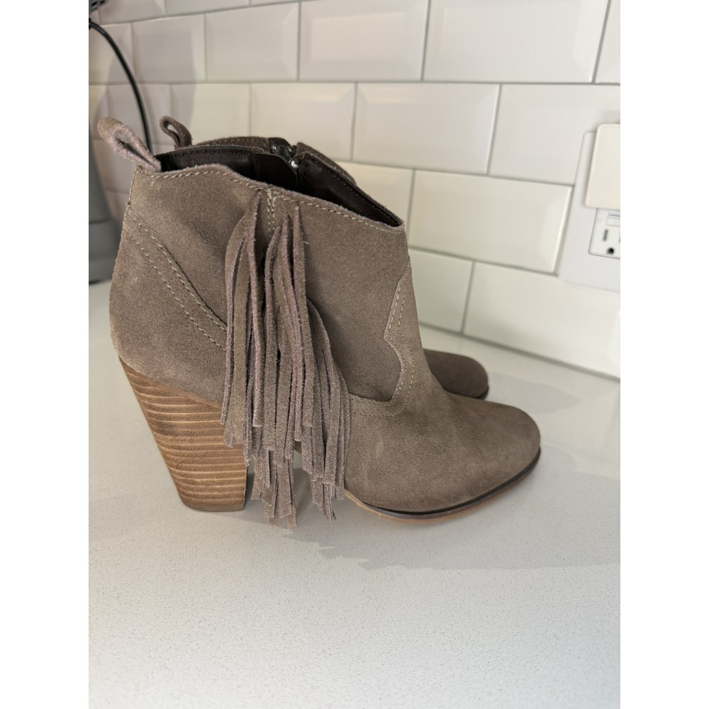 Steve Madden Poncho Taupe Suede Fringed Bootie With Zipper Size 7m, Western